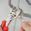 Knipex fogókulcs, 250 mm párhuzamos pofákkal, kétkomponensű nyéllel
