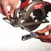 Kép 8/24 - Milwaukee M18CCS55-502X M18 FUEL körfűrész 55 mm vágási mélységgel