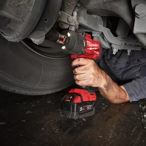 Milwaukee M18 FHIW2F12-502X M18 FUEL™ 1/2˝ nagy nyomatékú ütvecsavarozó biztosítógyűrűvel