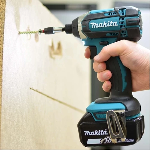 Makita DTD152Z 18V LXT Li-ion 165Nm ütvecsavarbehajtó 1/4