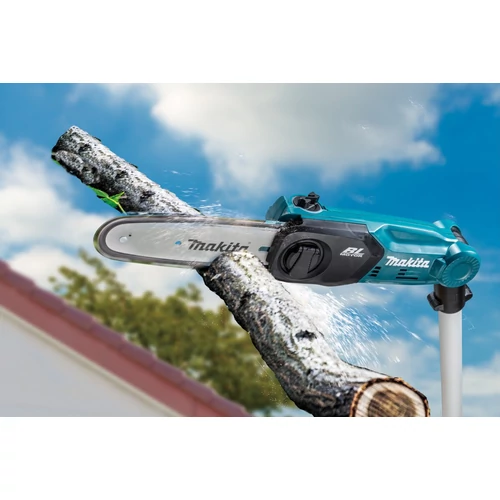 Makita DUA200Z 18V LXT BL XPT akkumulátoros magassági láncfűrész 20cm | Akku és töltő nélkül
