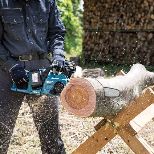 Makita DUC353PG2 2x18V LXT Li-ion BL láncfűrész 35cm, 3/8, 1,1mm 2x6,0Ah + DT