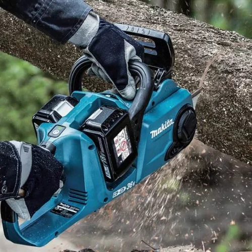 Makita DUC353PG2 2x18V LXT Li-ion BL láncfűrész 35cm, 3/8, 1,1mm 2x6,0Ah + DT