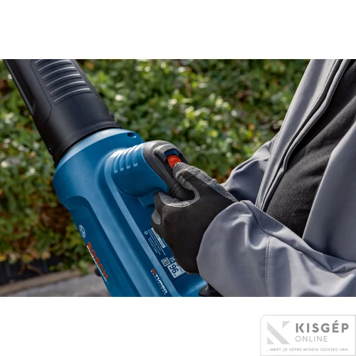 Bosch Kerti lombfúvó GBL 18V-750 | Akku és töltő nélkül