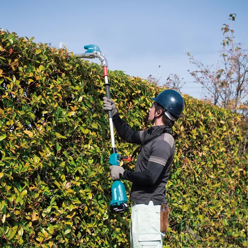 Makita DUN500WRTE 18V LXT Li-Ion BL 50 cm 520 W magassági sövényvágó 2x5,0 Ah + RC