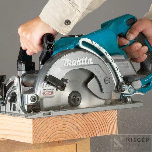 Makita 40Vmax XGT Li-ion BL ADT 185mm Mg hátsó markolatos körfűrész 1x4,0Ah