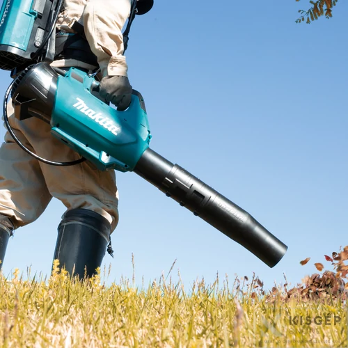 Makita UB001CZ 40Vmax Li-Ion BL légseprű 20 N 17,6 m3/p Z