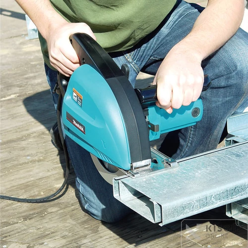 Makita 4131 1100W 185mm fémvágó kézi körfűrész