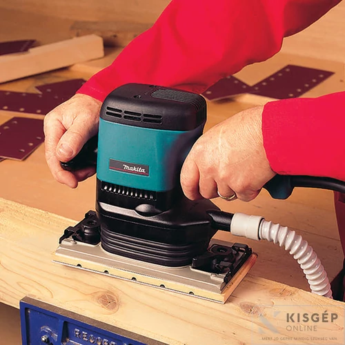 Makita 9046 600W 115x280mm rezgőcsiszoló