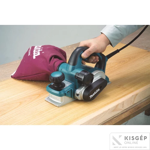 Makita KP0800 620W 82mm gyalu