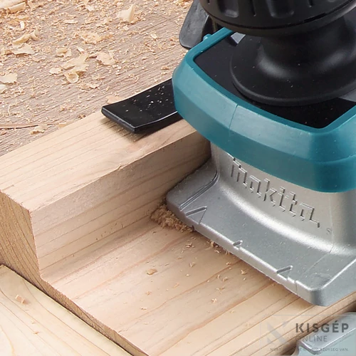 Makita KP0800 620W 82mm gyalu