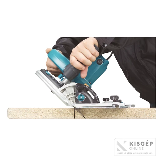 Makita SP6000J 165mm merülő körfűrész + MAKPAC