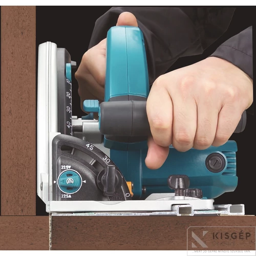 Makita SP6000J 165mm merülő körfűrész + MAKPAC