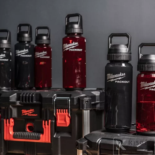 Milwaukee PACKOUT™ Műanyag Kulacs fekete 740 ml