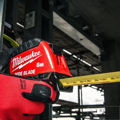 Milwaukee Prémium Széles Mágneses Mérőszalag (2. gen) 8m-35mm