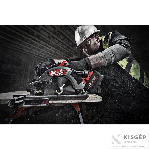 Milwaukee M18CCS55-502X M18 FUEL körfűrész 55 mm vágási mélységgel