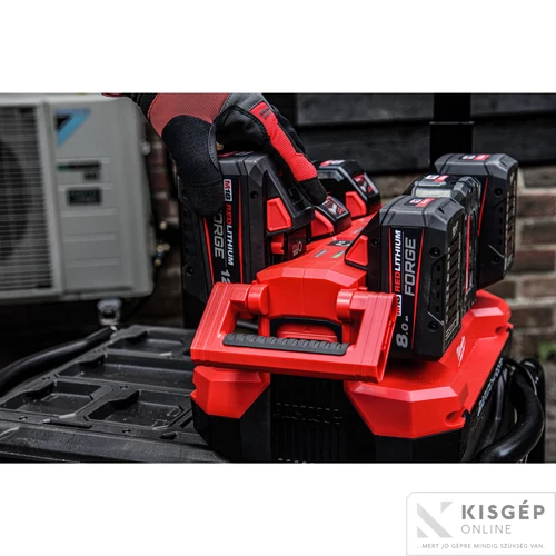 Milwaukee M18MPC6EU M18™ mobil PACKOUT™ 6 portos gyorstöltő