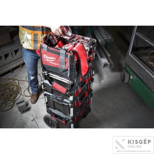 Milwaukee PACKOUT™ táska 38 cm