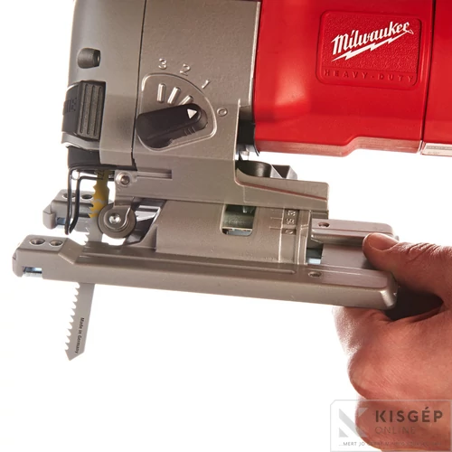 Milwaukee JSPE135TX  HEAVY DUTY FELSŐFOGANTYÚS SZÚRÓFŰRÉSZ