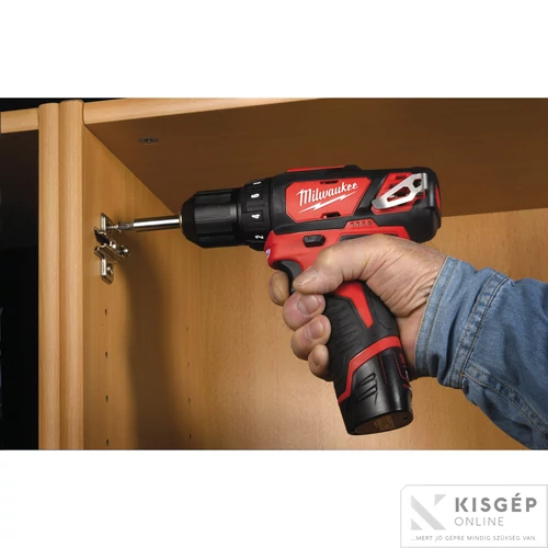 Milwaukee M12 BDD-402C akkus fúró-csavarozó