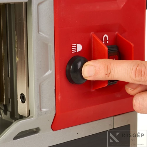 Milwaukee MDE41 Mágnestalpas fúrógép elektromágnessel