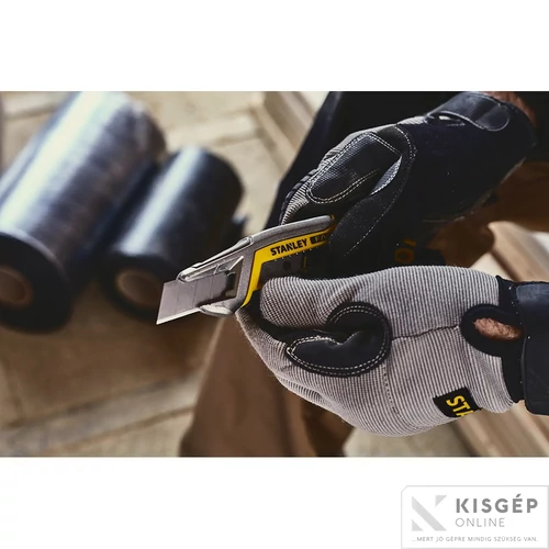 Stanley tördelhető pengéjű kés 18 mm FATMAX